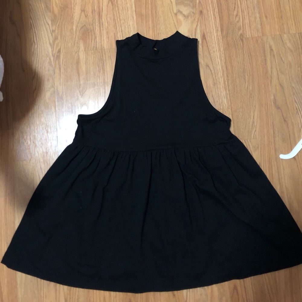 So cute free people top.